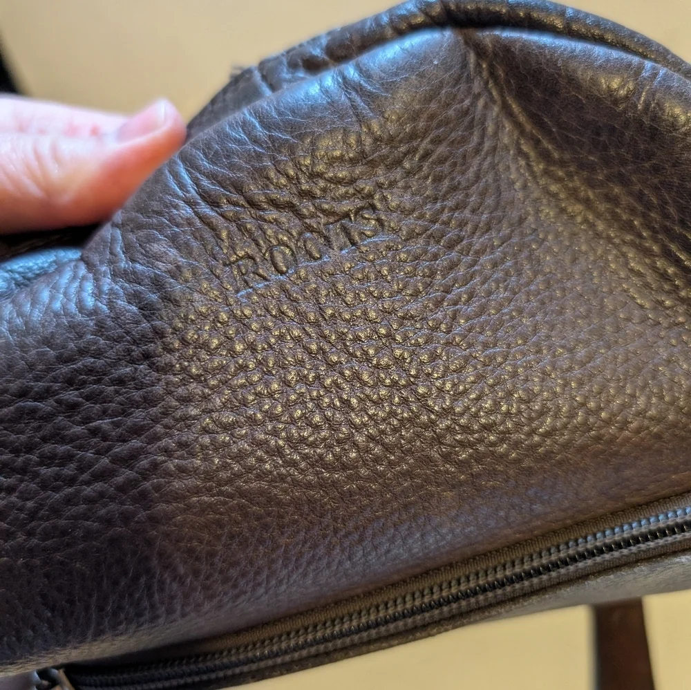 Roots vintage Brown Leather Backpack in VGUC